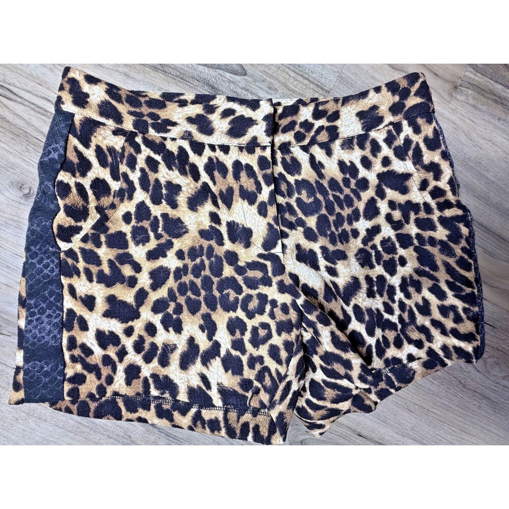 Elsey Cheetah Print Shorts Small Size S Black Snake Print Side Stripes Women's